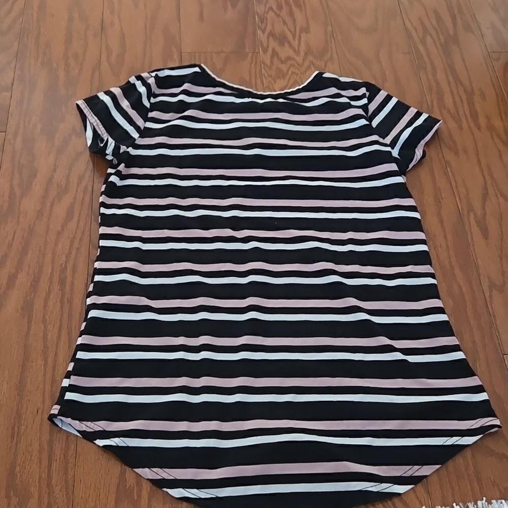 Tshirt size L - Picture 3 of 3